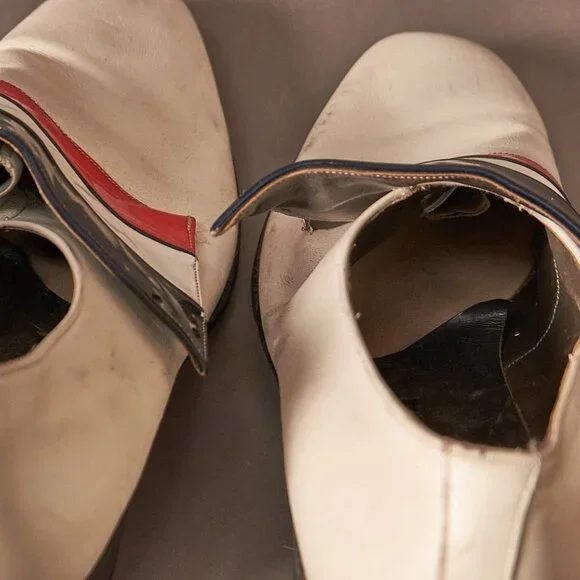 Late 60s Early 70s Stetson White Red and Black Slip On Men’s Shoes